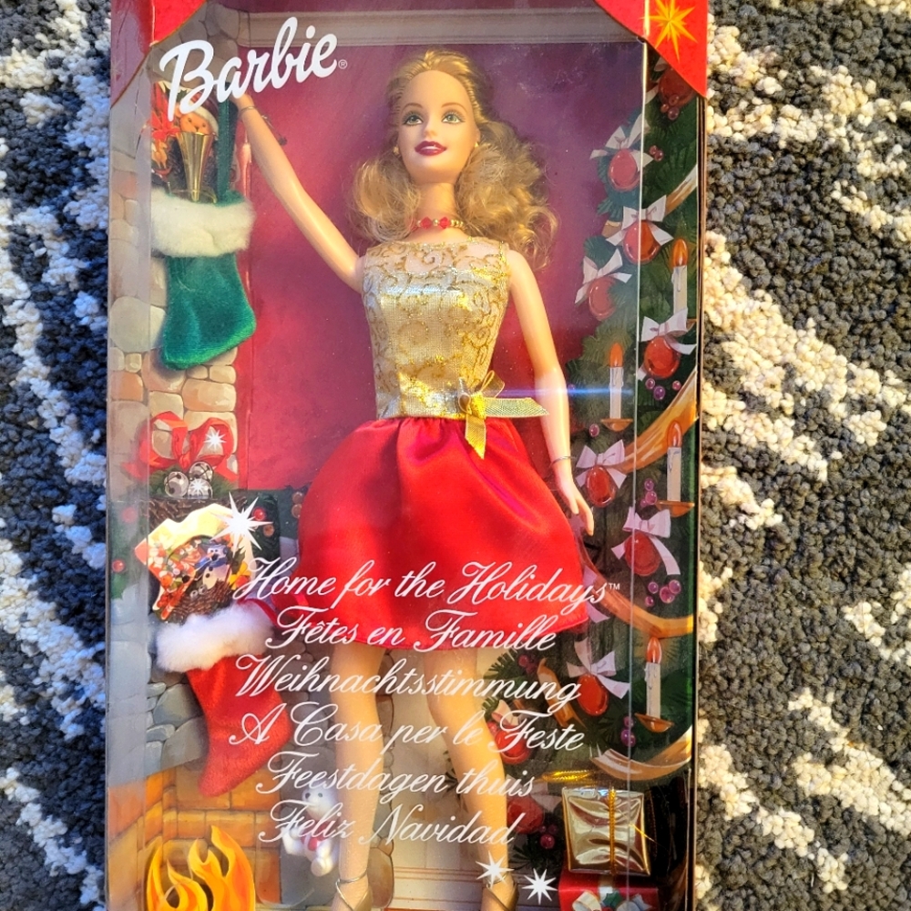 2001 Collectible holiday Barbie- New in box